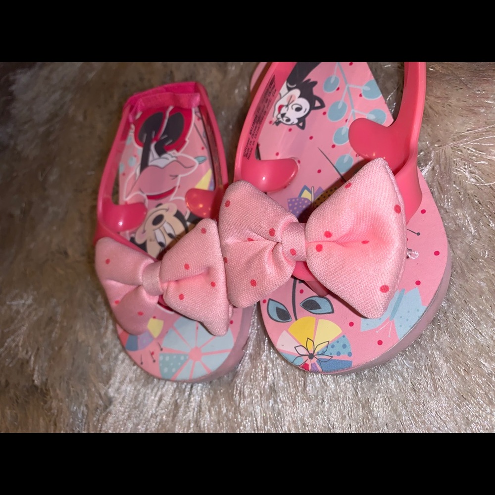 Toddler girls Minnie Mouse sandals